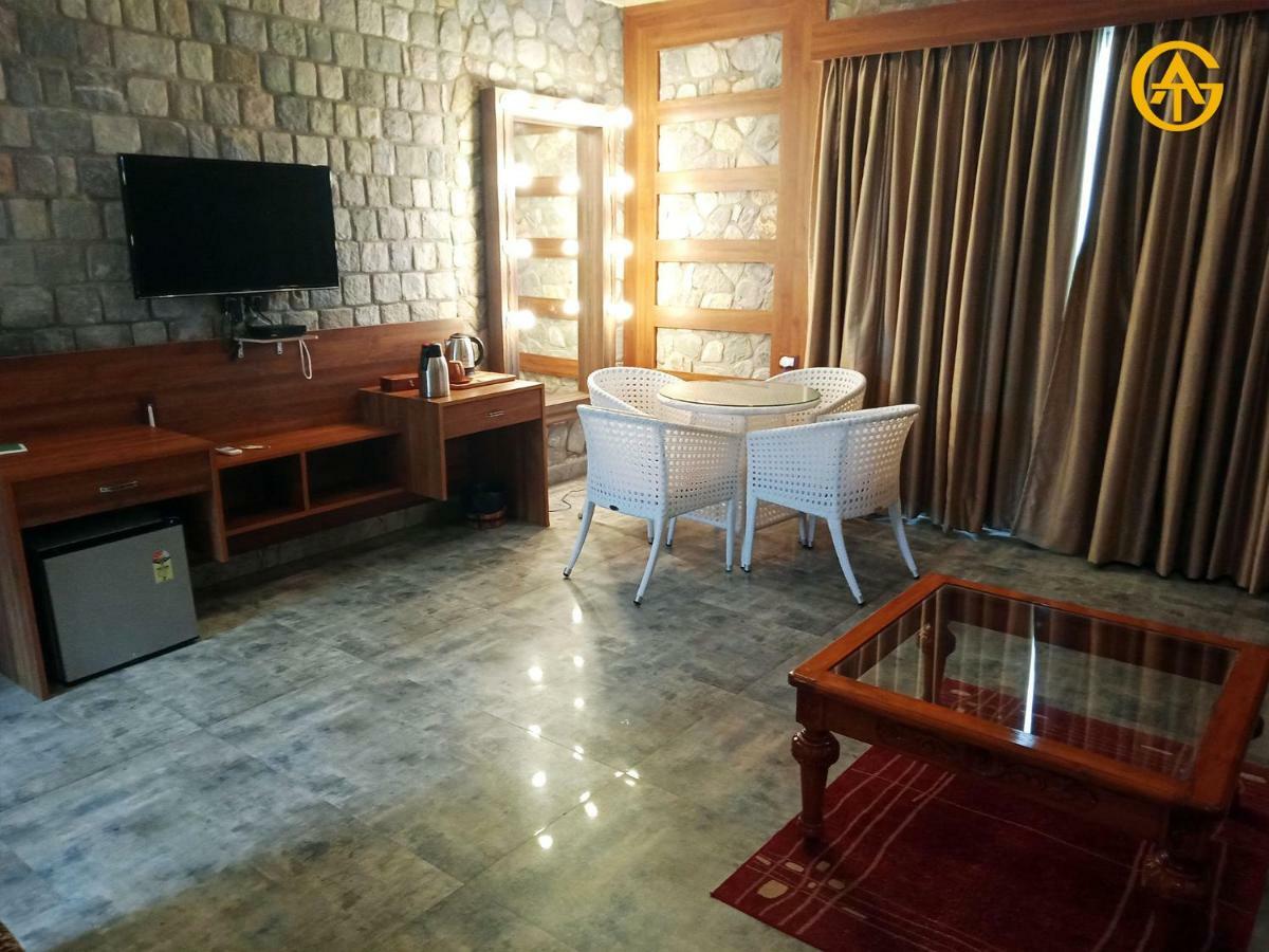 Tag Resorts The Banyan Retreat Рамнагар Экстерьер фото